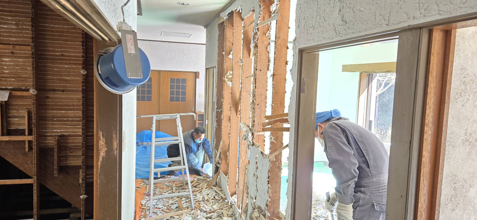 【神奈川県足柄下郡箱根町】住宅の室内壁の解体・撤去作業